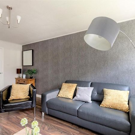 Stunning 1 Bed At Holyrood Palace & Arthurs Seat เอดินบะระ ภายนอก รูปภาพ