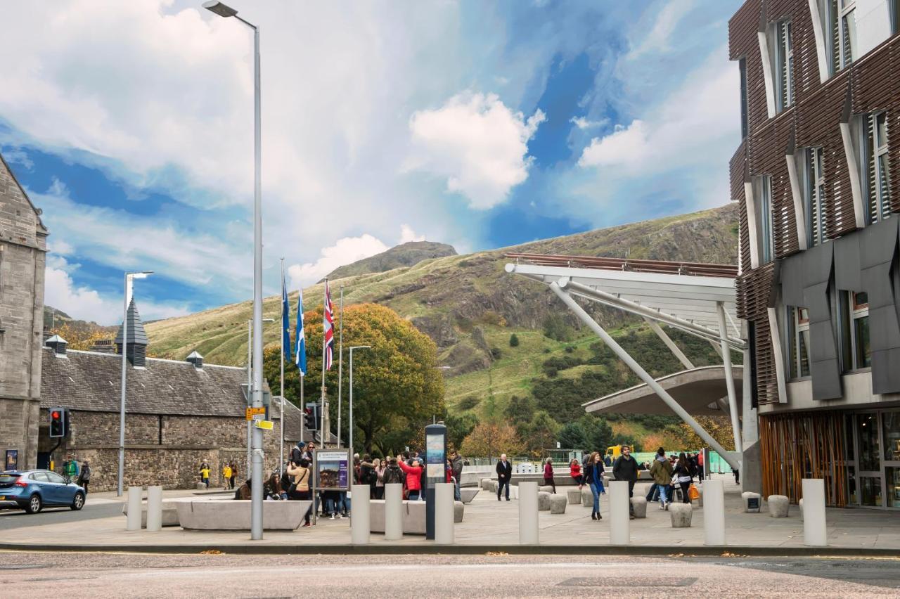Stunning 1 Bed At Holyrood Palace & Arthurs Seat เอดินบะระ ภายนอก รูปภาพ