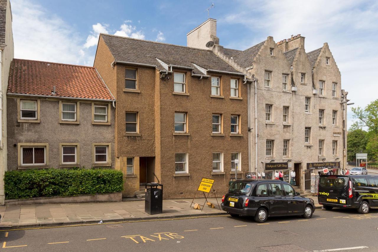 Stunning 1 Bed At Holyrood Palace & Arthurs Seat เอดินบะระ ภายนอก รูปภาพ